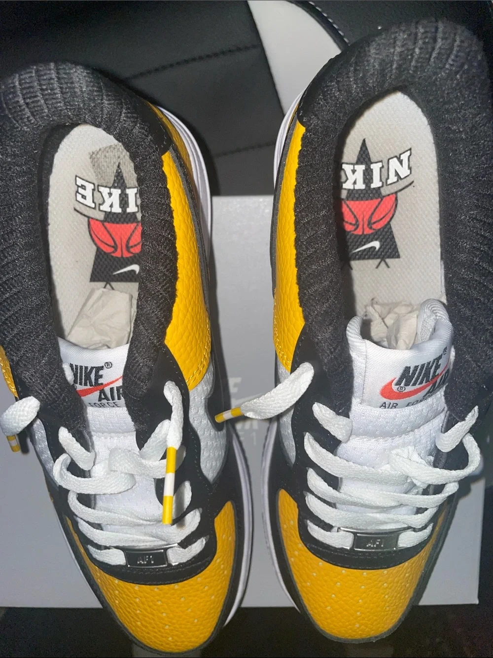 Nike Low Top Sneakers - Black, Yellow, White